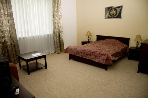 Marco Polo Hotel Ulʼyanovka 外观 照片